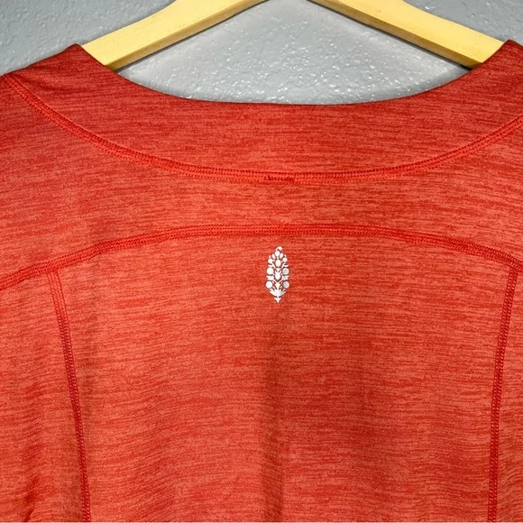 Free People Movement Orange V-Neck Long Sleeve Pullover Size XS - Picture 4 of 4